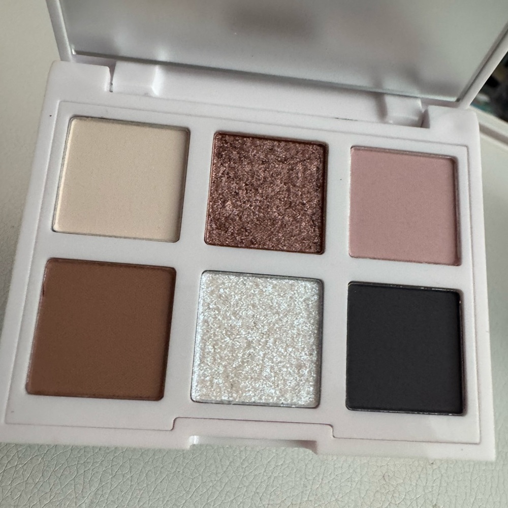 Lithe Astral Eyeshadow Palette - Picture 6 of 6